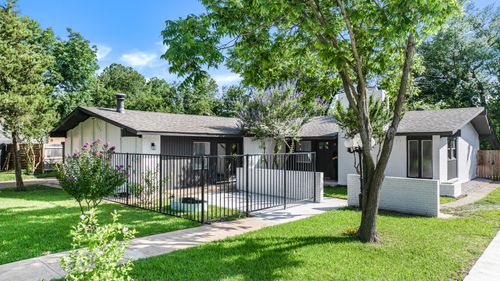 1122 Edwards Ct S, Irving, TX, 75062-3629 | Card Image