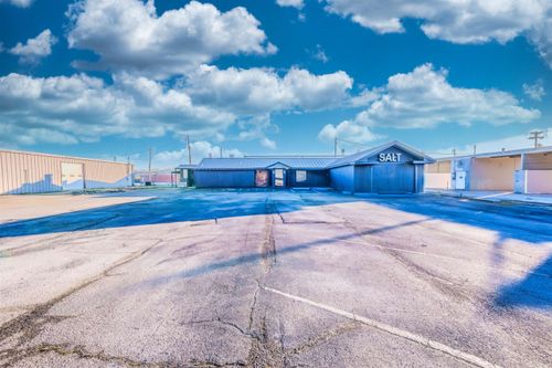 702 Michigan Ave, Muscle Shoals, AL, 35661-2248 | Card Image