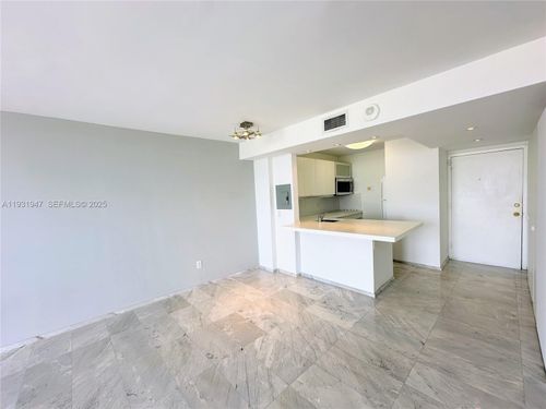 1501-2350 Ne 135th St, North Miami, FL, 33181-3557 | Card Image