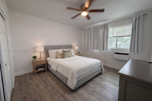 apt-7-7421 Carlyle Ave, Miami Beach, FL, 33141-2291 | Card Image