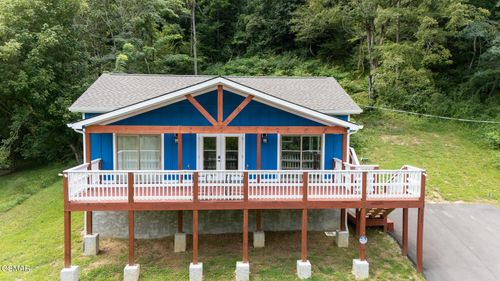 3622 Pittman Center Rd, Sevierville, TN, 37876-7607 | Card Image