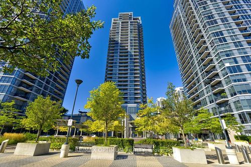 1204-5 Valhalla Inn Rd, Etobicoke, ON, M9B0B1 | Card Image