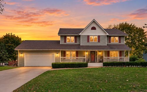 13915 Duluth Dr, Apple Valley, MN, 55124-9209 | Card Image