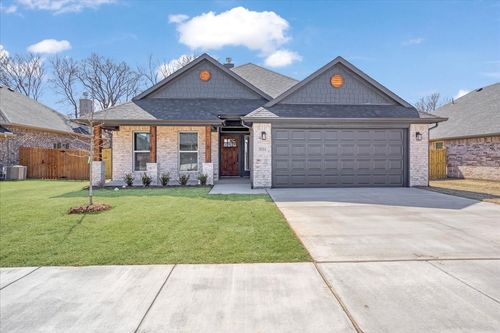 2024 Wyldewood Way, Sherman, TX, 75092-2526 | Card Image