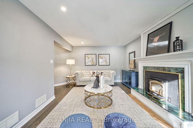 566 Rosebank Rd, House other with 5 bedrooms, 4 bathrooms and 4 parking in Pickering ON | Image 14