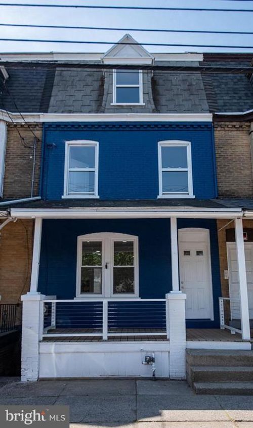 676 Columbia Ave, LANCASTER, PA, 17603-3652 | Card Image
