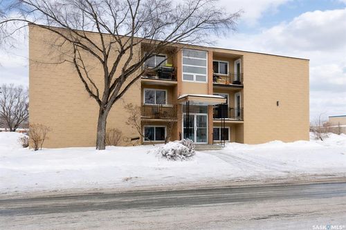 8-2620 5th Ave N, Regina, SK, S4R5E5 | Card Image