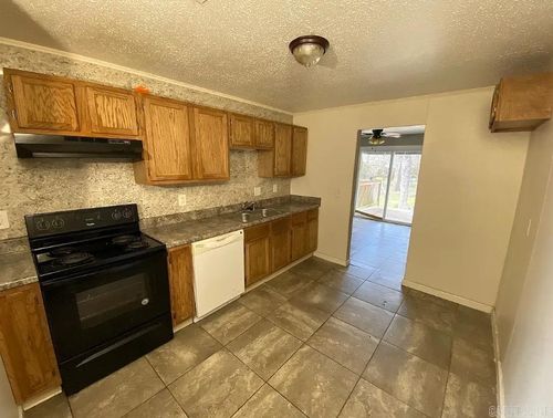 103 Central Ave, Jacksonville, AR, 72076-6134 | Card Image