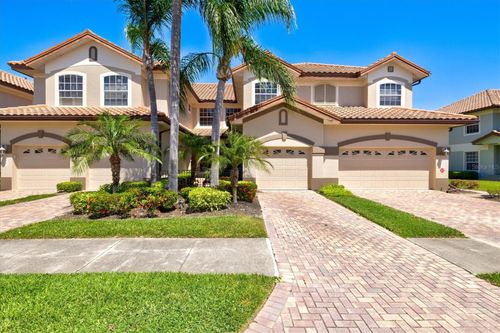 104-8227 Miramar Way, LAKEWOOD RANCH, FL, 34202-9003 | Card Image