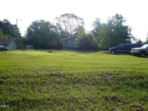 105 E Elm Avenue, Holly Springs, NC, 27540 | Card Image