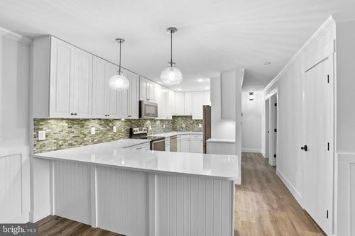 10-141 N Fillmore Avenue N, Sterling, VA, 20164 | Card Image