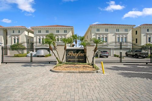 1040 Paseo Del Rio Ne, ST PETERSBURG, FL, 33702-1457 | Card Image