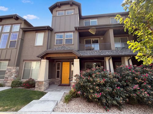 10452 S Sage Canal Way, Sandy, UT, 84070-1348 | Card Image