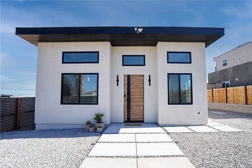 62009 Mountain View Cir, Joshua Tree, CA, 92252-2522 | Card Image