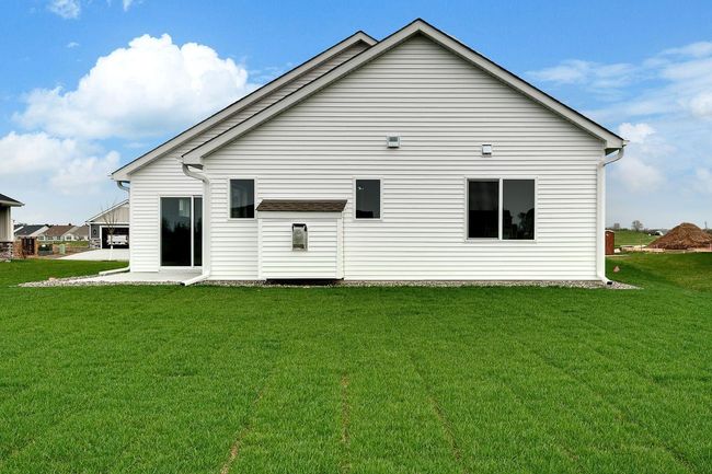 Back view with patio (pic from a previous model).jpg | Image 20