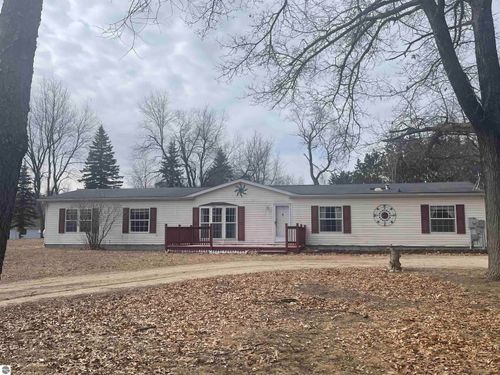 11506 Stoney Creek Dr, Farwell, MI, 48622-9249 | Card Image