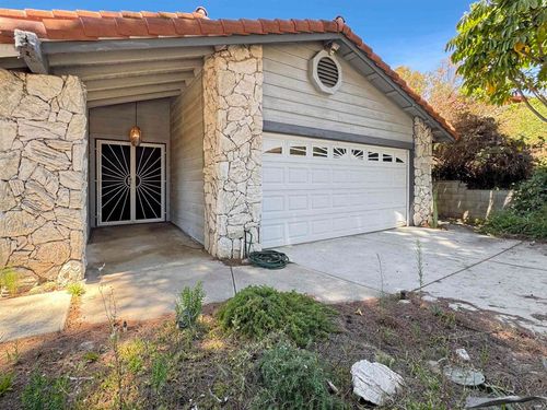 12060 Mcwest Ln, Lakeside, CA, 92040-5512 | Card Image