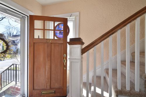 37 Carwall Ave, Mount Vernon, NY, 10552-1211 | Card Image