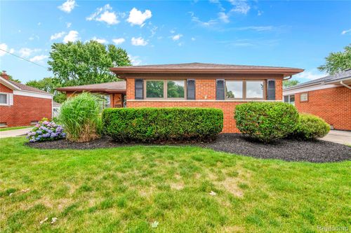 31424 Marilyn Dr, Warren, MI, 48093-1748 | Card Image