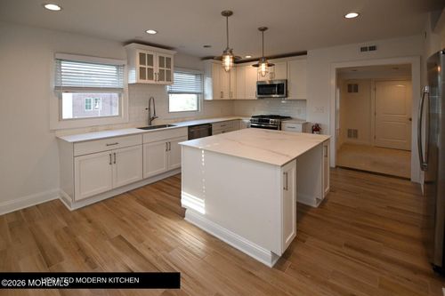 206 State Route 71, Spring Lake, NJ, 07762-1827 | Card Image