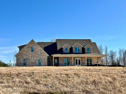 5225 Deerwood Crossing Dr, Lake Cormorant, MS, 38641-1018 | Card Image