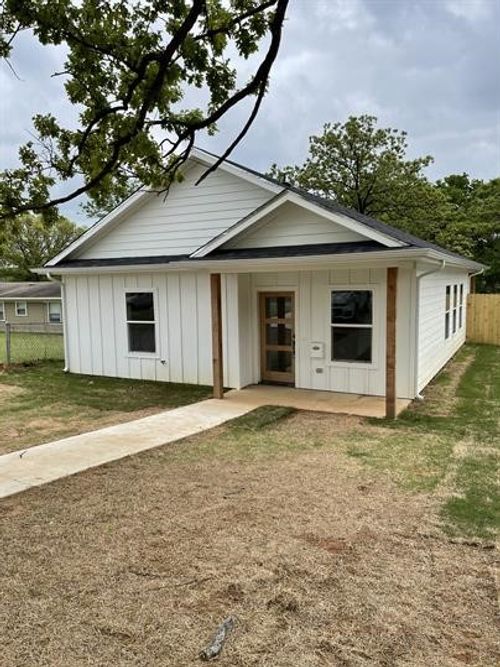730 E Woodard St, Denison, TX, 75021-2850 | Card Image