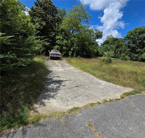 212 Cedar St, Elberton, GA, 30635-1515 | Card Image