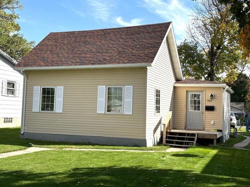 110 Crocker Ave S, Thief River Falls, MN, 56701-3201 | Card Image