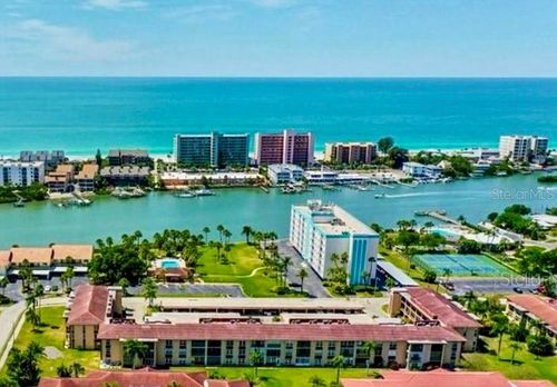 apt-15-10215 Regal Dr, LARGO, FL, 33774-4941 | Card Image