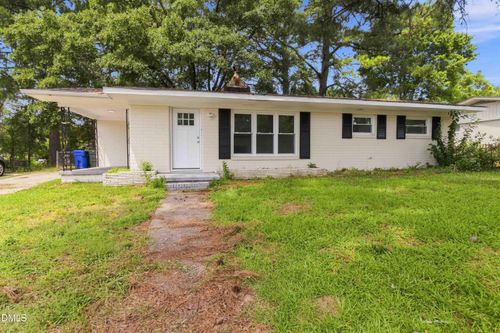 605 Sunnyside Ln W, Wilson, NC, 27893-2738 | Card Image