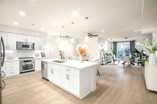 617 Rockefeller, Irvine, CA, 92612-8114 | Card Image