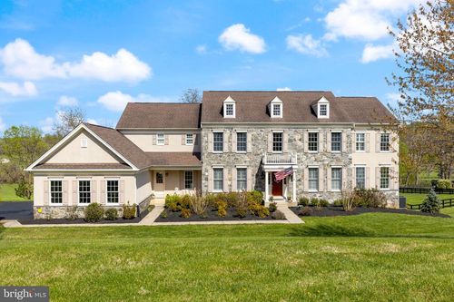 15058 Bankfield Dr, WATERFORD, VA, 20197-1267 | Card Image