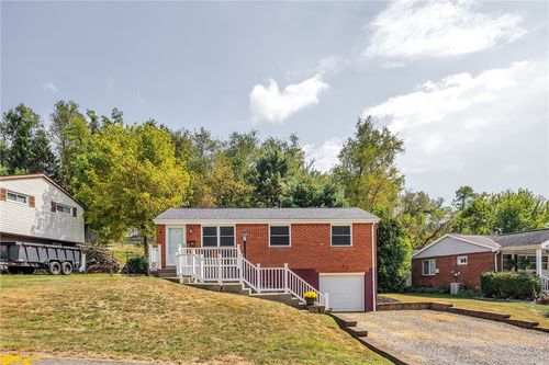 4902 Hialeah Dr, Pittsburgh, PA, 15239-2406 | Card Image