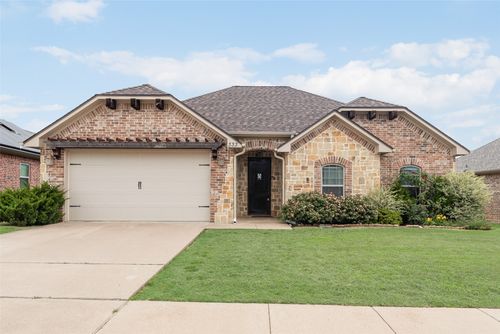 333 Kingdom Blvd, Lindale, TX, 75771-6325 | Card Image