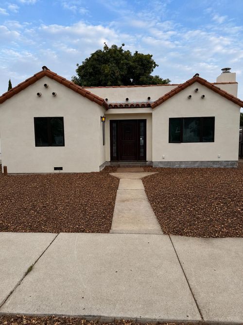 2016 Monterey Street, SANTA BARBARA, CA, 93101 | Card Image