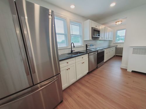 2-16 Highland Rd, Greenwich, CT, 06830-6015 | Card Image