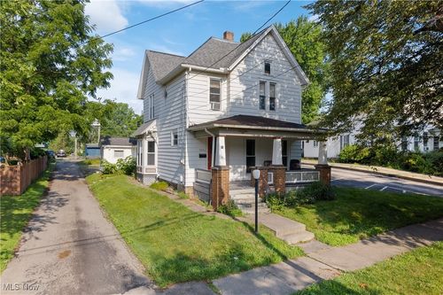 554 N Buckeye St, Wooster, OH, 44691-3585 | Card Image