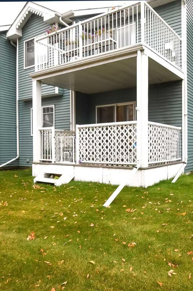 2004 - 5220 50a Ave, Home with 2 bedrooms, 2 bathrooms and 1 parking in Sylvan Lake AB | Image 16