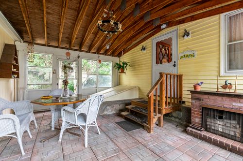 842 Main St, Proctorsville, VT, 05153-4404 | Card Image