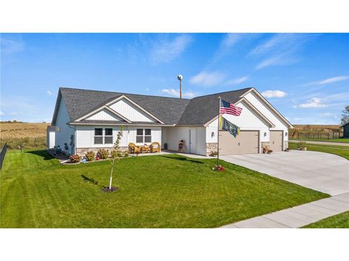 1895 Otter Way, NEW RICHMOND, WI, 54017-4416 | Card Image