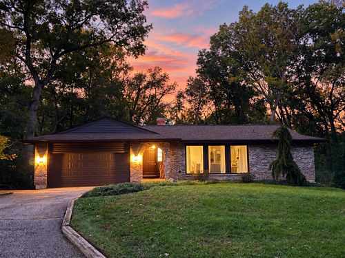 6814 Rhode Island Trl, Crystal Lake, IL, 60012-3122 | Card Image
