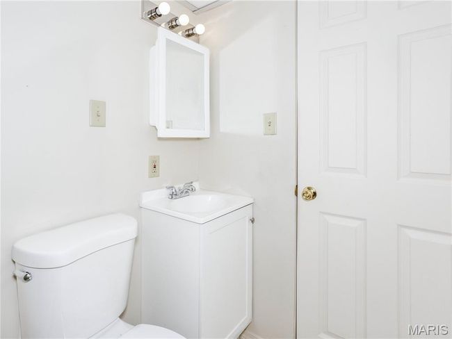 Lower Level Bath | Image 36