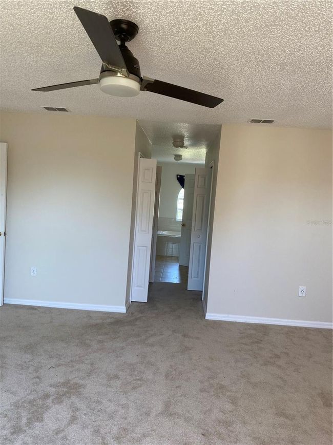 422 Lakeview Rd, House other with 4 bedrooms, 3 bathrooms and null parking in KISSIMMEE FL | Image 13