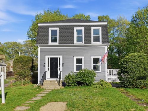 7 Myrtle St, Middleboro, MA, 02346-2205 | Card Image