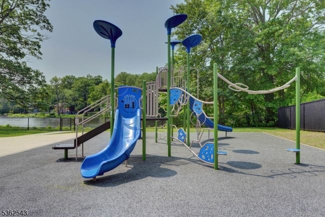 21 Bartholdi Ave, House other with 2 bedrooms, 1 bathrooms and null parking in Haskell NJ | Image 28