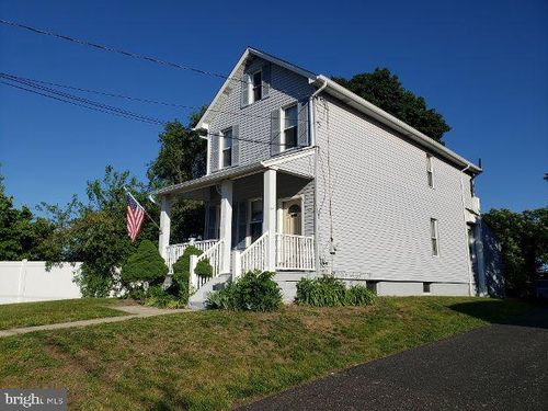 20 W Browning Rd, BELLMAWR, NJ, 08031-2201 | Card Image
