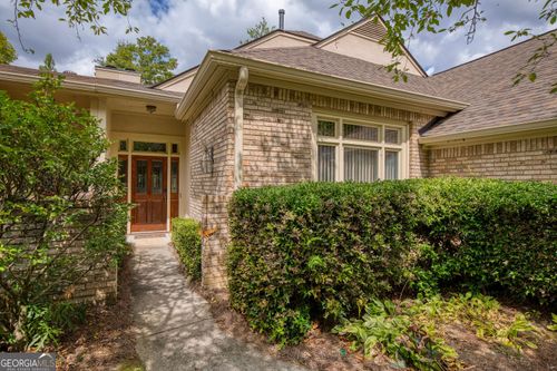 4590 Village Dr, Dunwoody, GA, 30338-5744 | Card Image