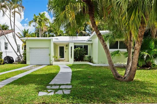 8819 Hawthorne Ave, Surfside, FL, 33154 | Card Image