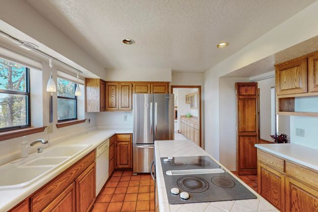 19 High Country Dr, House other with 3 bedrooms, 3 bathrooms and null parking in Cedar Crest NM | Image 52