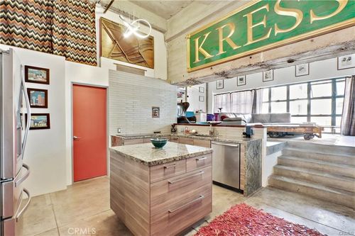 2g-100 W 5th St, Long Beach, CA, 90802-2335 | Card Image